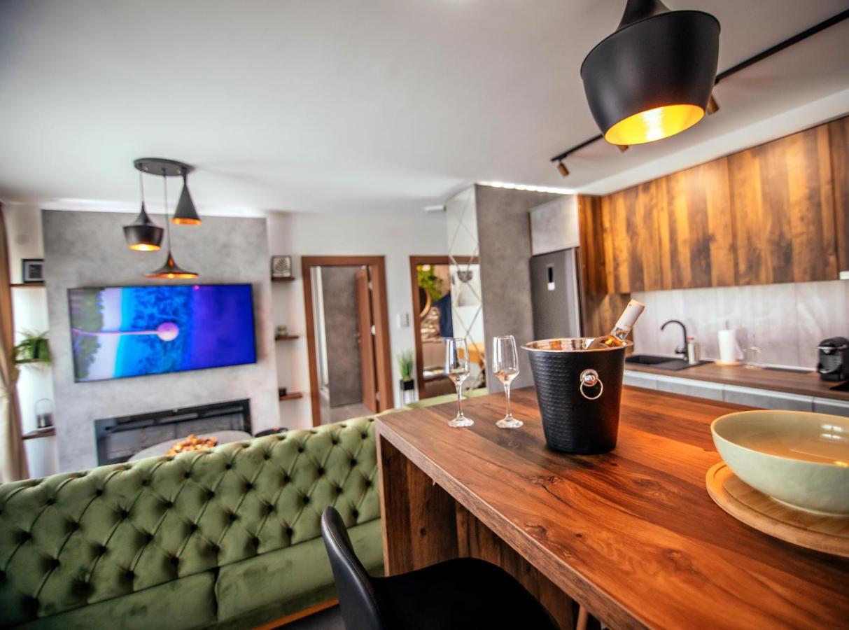 Royal Luxury Apartment Vrsac Eksteriør bilde
