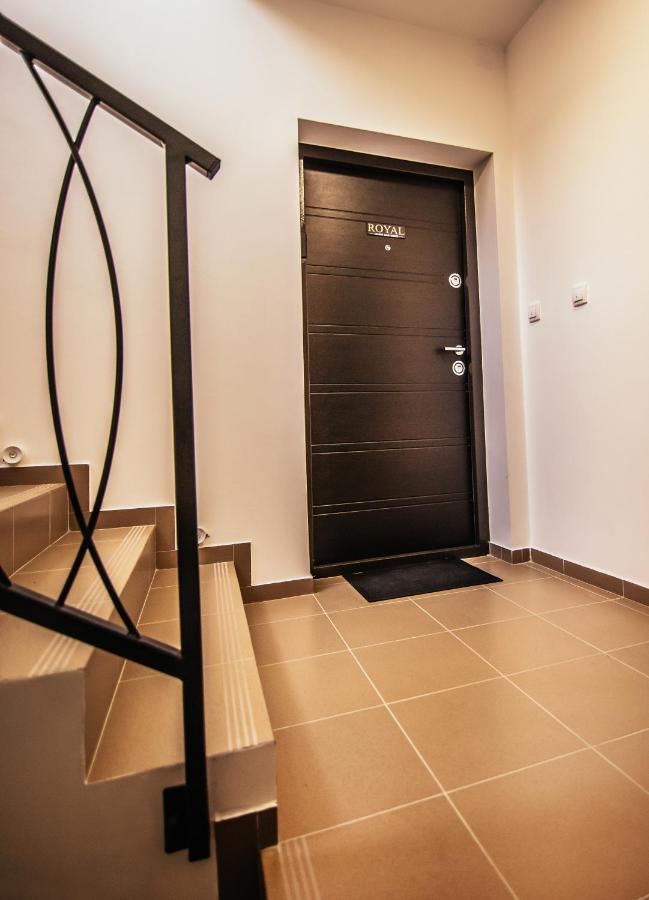 Royal Luxury Apartment Vrsac Eksteriør bilde